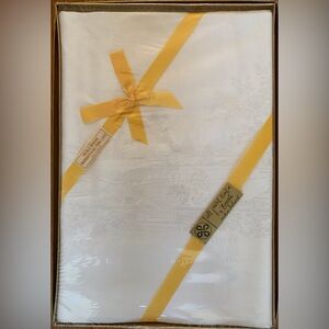 Lamont All Pure Linen Tablecloth